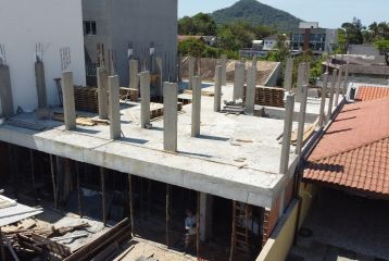 REF 398- EDIFICIO SUMMIT COBERTURA Nº31